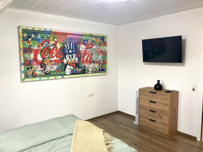 WOLFGANG D'AUTRICHE: Invest in art